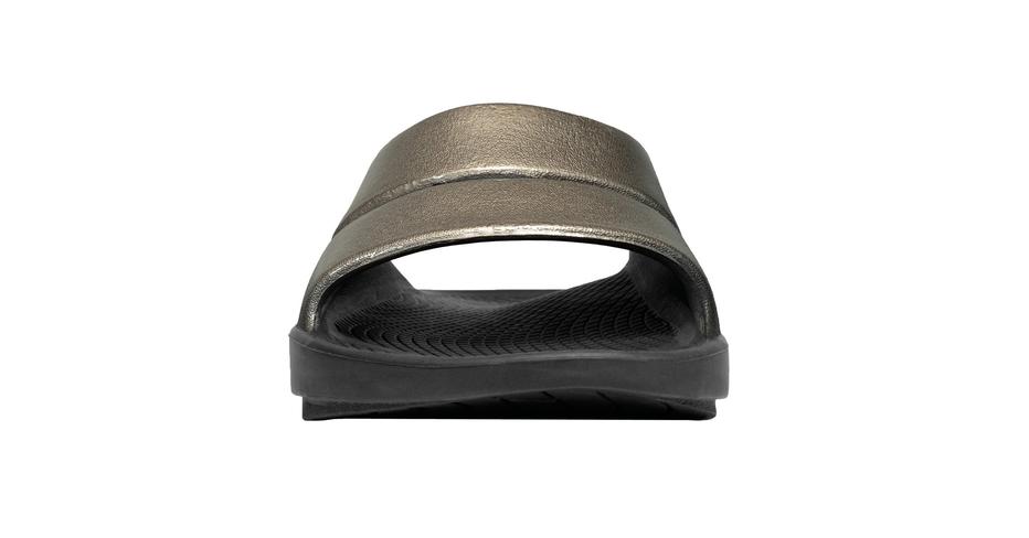 Oofos ooahh luxe online slide sandal